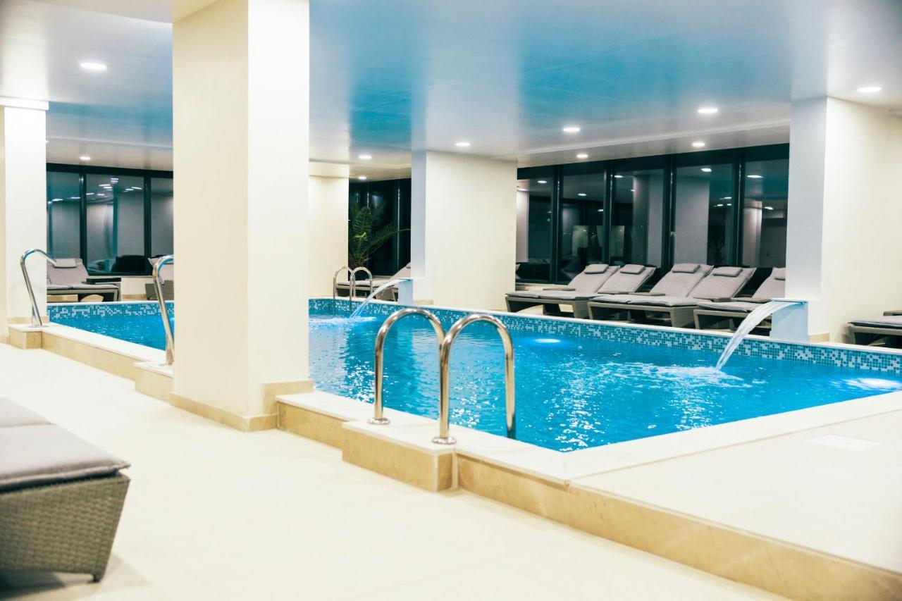 Excentric Apartament & Sea View By Alezzi Нэводари Экстерьер фото